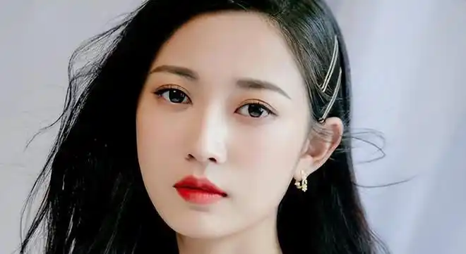 有颜值但是一直不温不火的娱乐圈90后女明星谁让你惋惜?_网易订阅