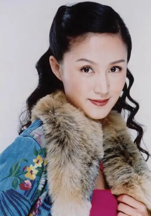 鲍蕾写真照片 第17张图片