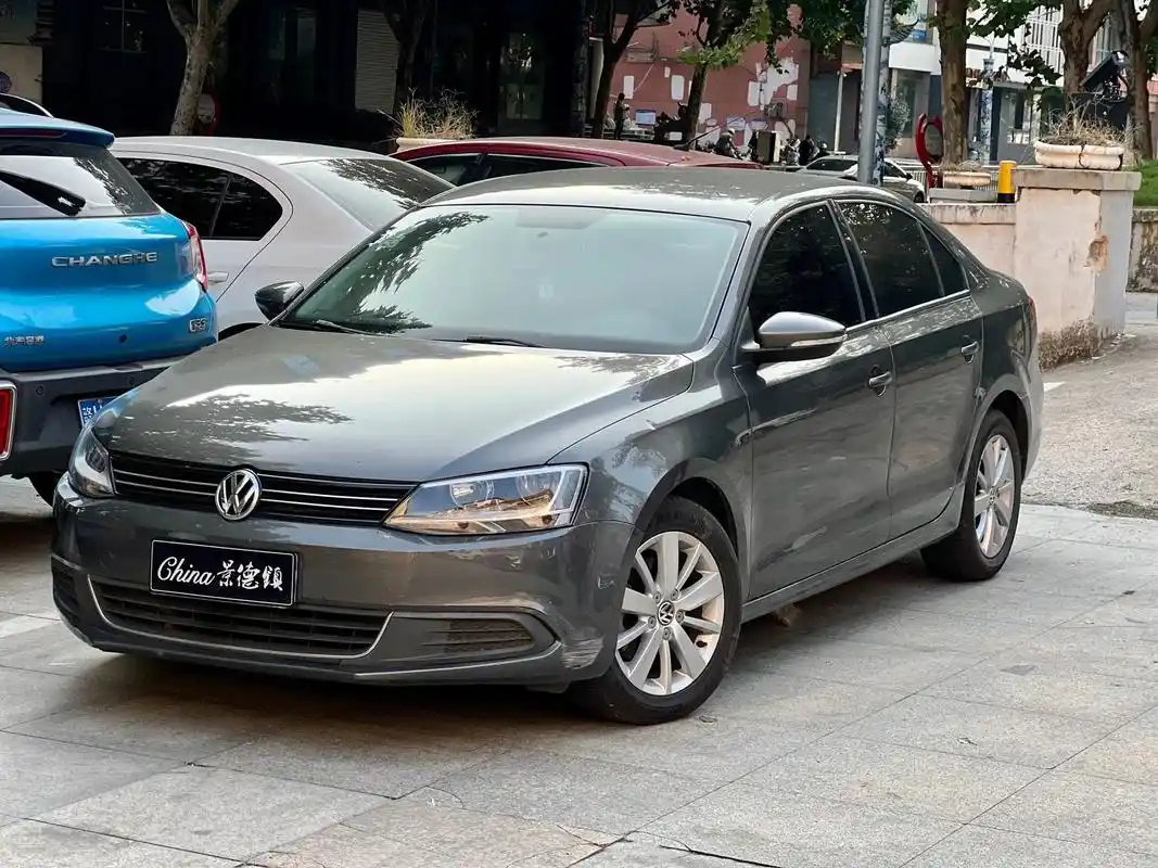 2013年10月大众速腾1.4t自动时尚.新货到:2014款 - 抖音