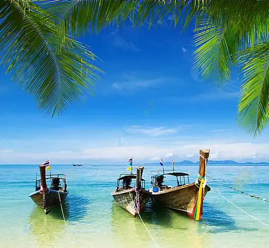 海边美丽小船高清图片下载