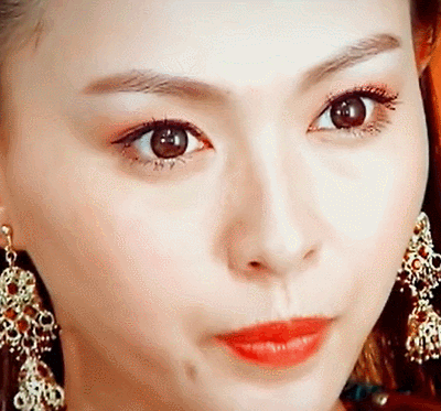 唐嫣古装美人严肃红唇gif动图_动态图_表情包下载_soogif