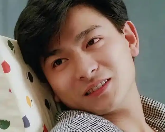 拒绝刘德华,被相恋12年的男友抛弃,如今55岁的她,怎么样了?