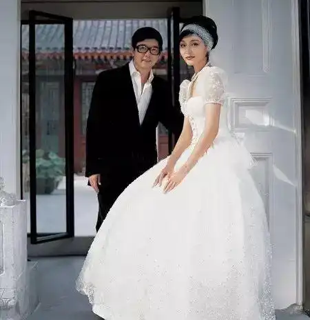 张锦程携妻张延主持miss world china颁奖盛典:幸福夫妻让美丽更有