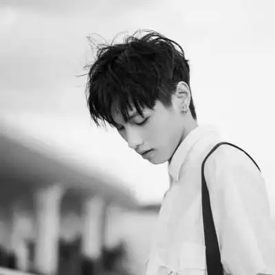 真人男头黑白高级感120张_男生头像_头像屋