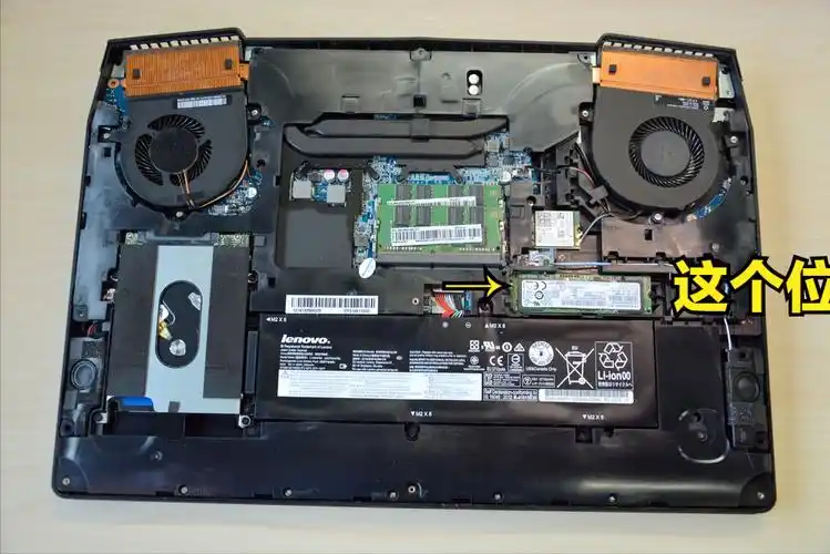 如何安装硬盘怎样拆除台式电脑硬盘