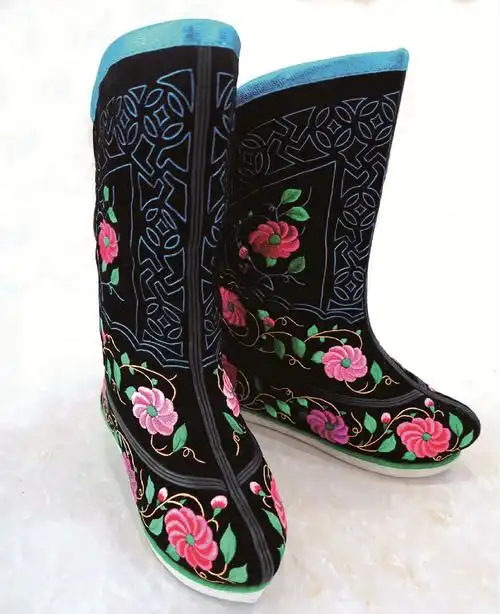 潘鲁生:每日一物 | 蒙古族的绣花靴子