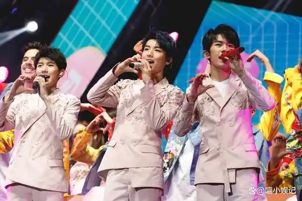 昏厥,带刀具群殴,冲破安检,咬人,tfboys十周年演唱会的动静,真的是让