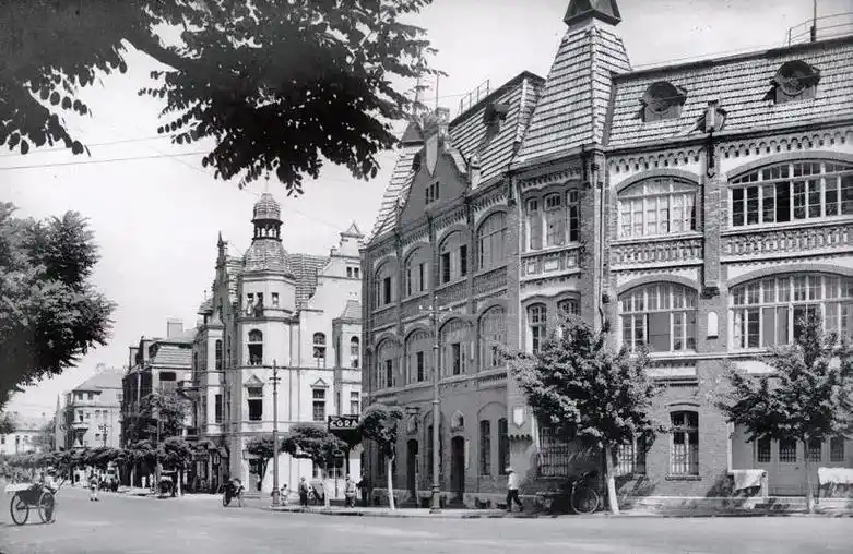 一百年前的青岛老照片 - 抖音