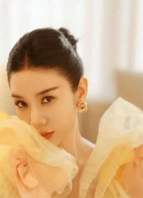 黄奕遭出轨家暴?二婚丈夫被判16年,她的婚姻之路太坎坷!