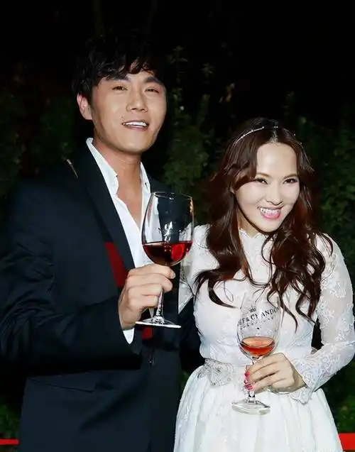 秦昊的直男温柔,终让伊能静丢掉盔甲,有了可以"哭"的权利_时候_庾澄庆