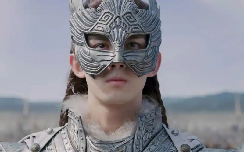 见隼进,忘不了的隼!吴磊阿诗勒隼这套盔甲面具真的绝美!