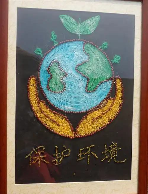 "变废为宝"生活大不同//高迪希望小学创意粘贴画制作活动