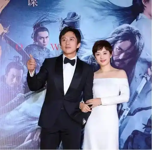 孙俪不再秀恩爱高调晒照气邓超网友喊话心疼邓超