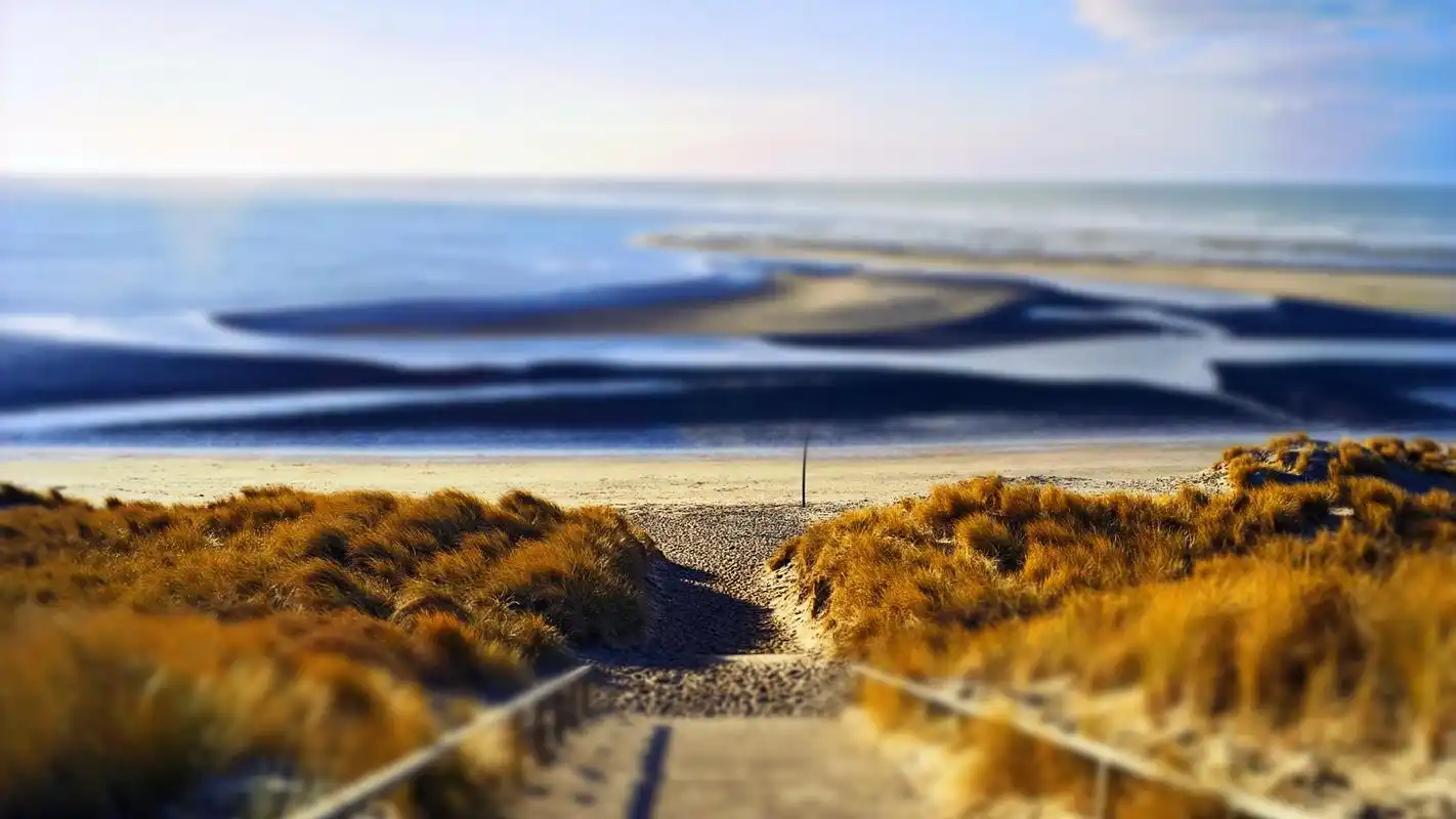 分辨率:1920x1080  标签:路途  点击次数:204下载壁纸 唯美路途意吵