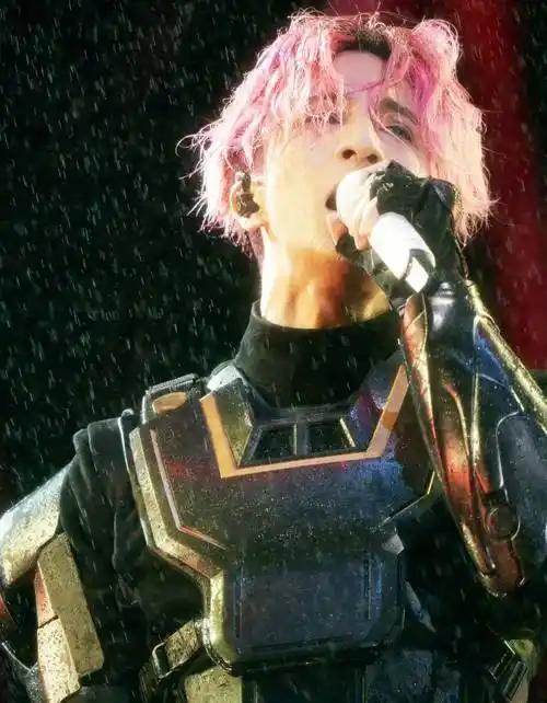 虞书欣被挤下桌?冯绍峰洗白?薛之谦背刺?