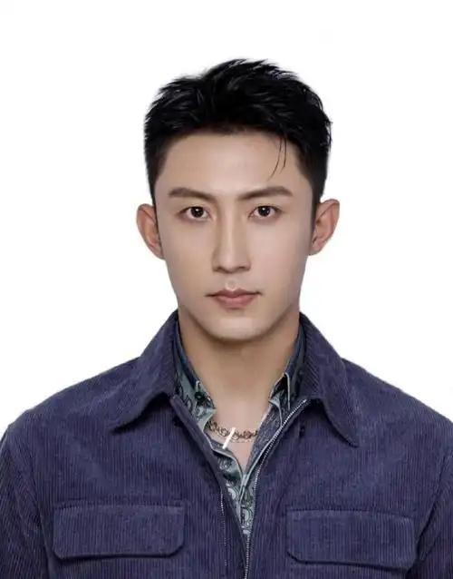 史上最帅证件照##黄景瑜爱上特种兵