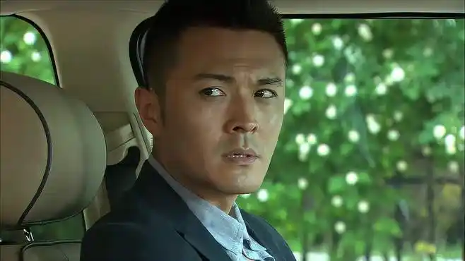 门第:看见金子和老公走出来,胜利心中充满妒火,直接上去质问