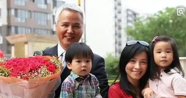 丈夫做9次试管婴儿打1000多针,生下的女儿却血型不相符|婚姻|林瑞阳