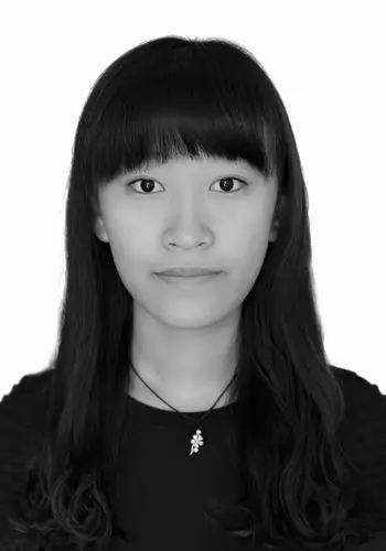 证件照里看华年!——祝宝贝桃李之年生日快乐!