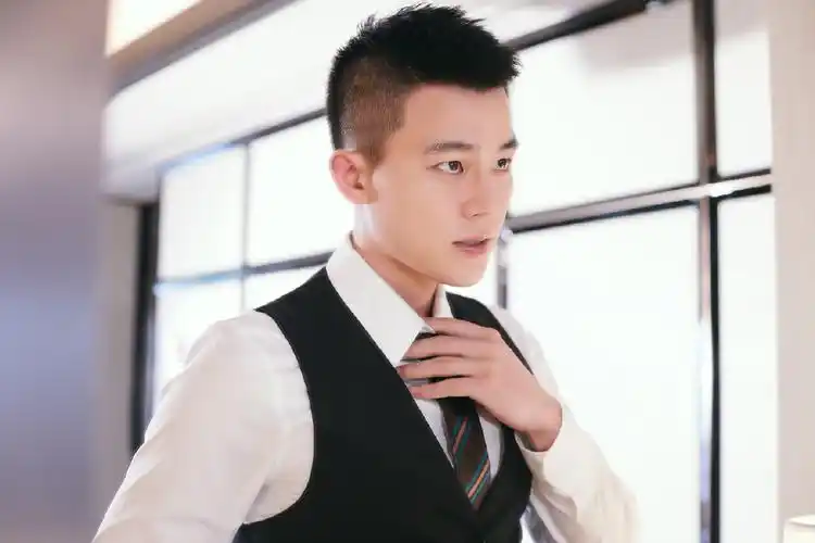 欧豪黑色西装魅力写真图片69