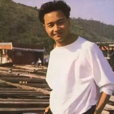 高清怀旧的复古港风男头图片,男生头像图片