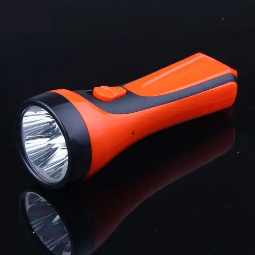 雅格led家用充电式手电筒 强光户外露营便携照明应急迷你小手电筒