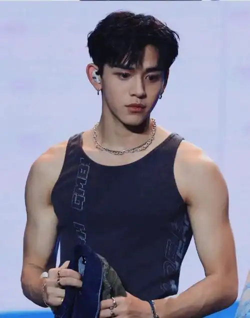 威神v—黄旭熙-图集小店铺——d341-话本小说网