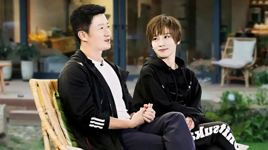 《幸福三重奏 第3季》【吴京谢楠】吴京送谢楠盛大烟花_综艺_高清1080