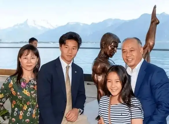 李宁妻子陈永妍靓丽甜美,被网友夸赞为"逆生长女神"