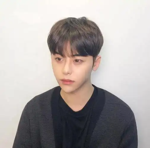 男生不烫不染超帅发型有哪些?