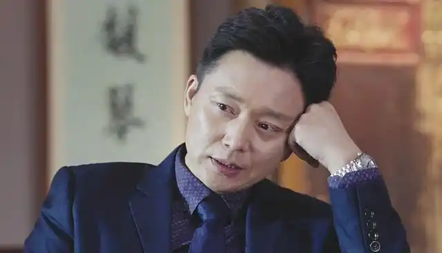 "大器晚成"的8位中年男演员:有人沦为笑柄,有人迷上整容