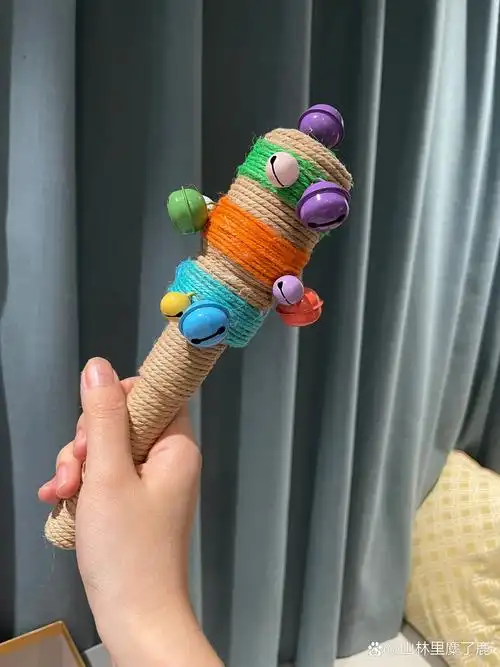 自制乐器 简单版手摇铃 幼儿园亲子作业开启了我的手工大门,哈哈哈哈