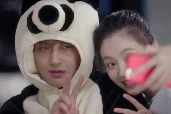 和黄子韬鹿晗吴世勋合作,和罗云熙谈恋爱,不愧是男神收割机