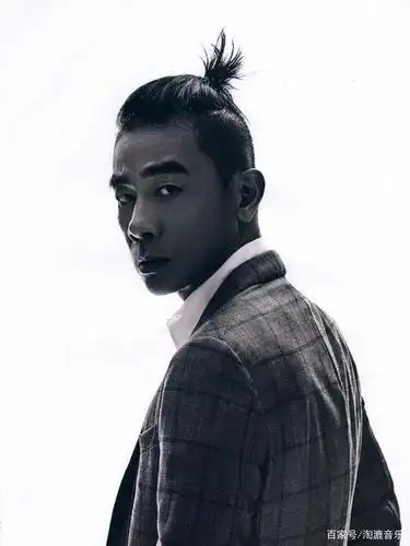 "乱世巨星山鸡哥"