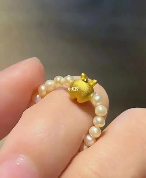周大福兔子珍珠戒兔兔珍珠戒指