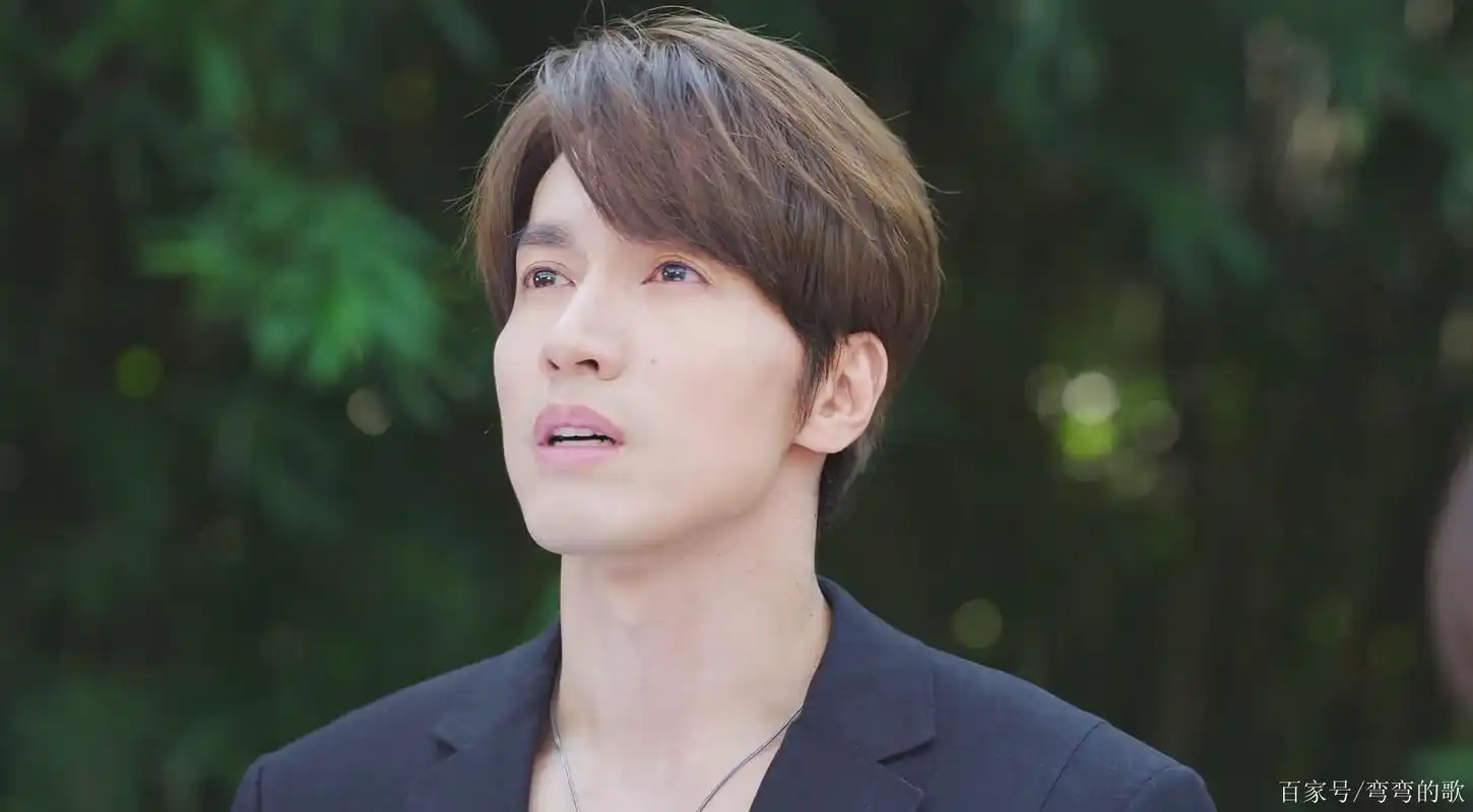 言承旭新剧《我好喜欢你》热播,傲娇设计师陆星成化身陆怼怼