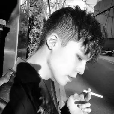 社会青年抽烟头像霸气超拽社会男神头像男生头像图片回车桌面