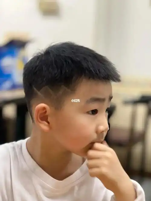 2022我家小男孩新发型出炉