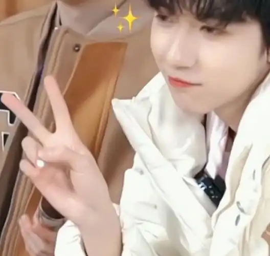 腾讯音乐由你榜##贺峻霖新歌缘故上线