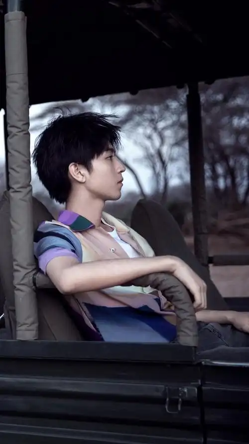 王俊凯×2019.04.03 非洲公益行写真照-堆糖,美好生活研究所