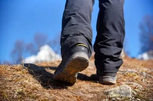 四姑娘山二峰攀登感受海拔5200米的世界