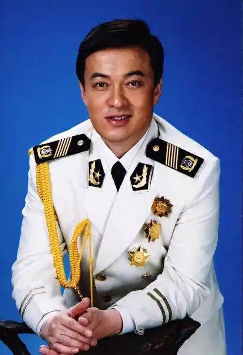 歌唱家吕继宏:63岁未婚无儿无女,却和不婚不育的张也在一起21年