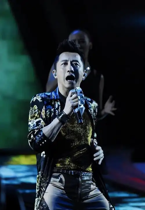 庾澄庆:儿子是知名歌手,如今62岁的我不敢老去,还要照顾老母亲