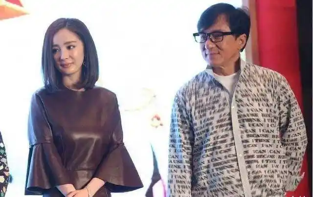 除此之外,成龙对范冰冰,李冰冰,杨幂,景甜等很多女星都特别照顾,尤其