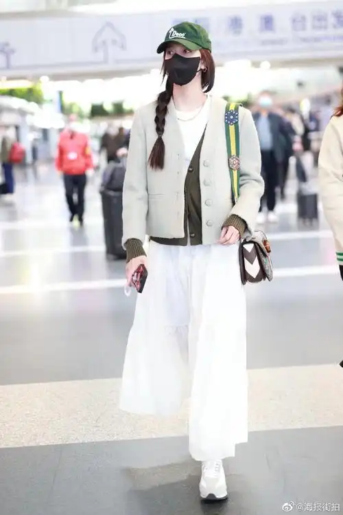 海报街拍##华语明星街拍