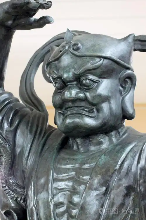 中国宗教的黑神雕像