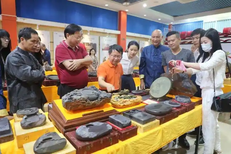 500方端砚在珠海斗门展出!这些大师级作品你见过吗?