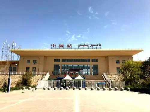 走进 喀什 红旗拉普