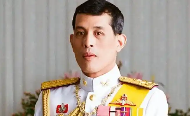 拉玛十世加冕之后:新国王带来新风格,旧王朝仍是旧政治