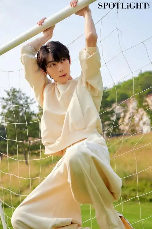 spotlight聚光#x陈立安超话蝴蝶扇动着美丽的翅膀,毅然飞入故事的